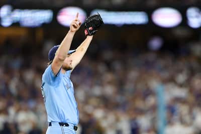 ডজার স্টেডিয়ামে 29 অক্টোবর, 2025-এ টরন্টো ব্লু জেসে ট্রে ইয়েভেস বা মন্টিকুল।