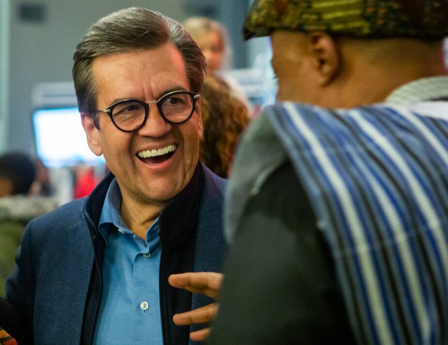 Image principale de l'article L'identité de Denis Coderre usurpée
