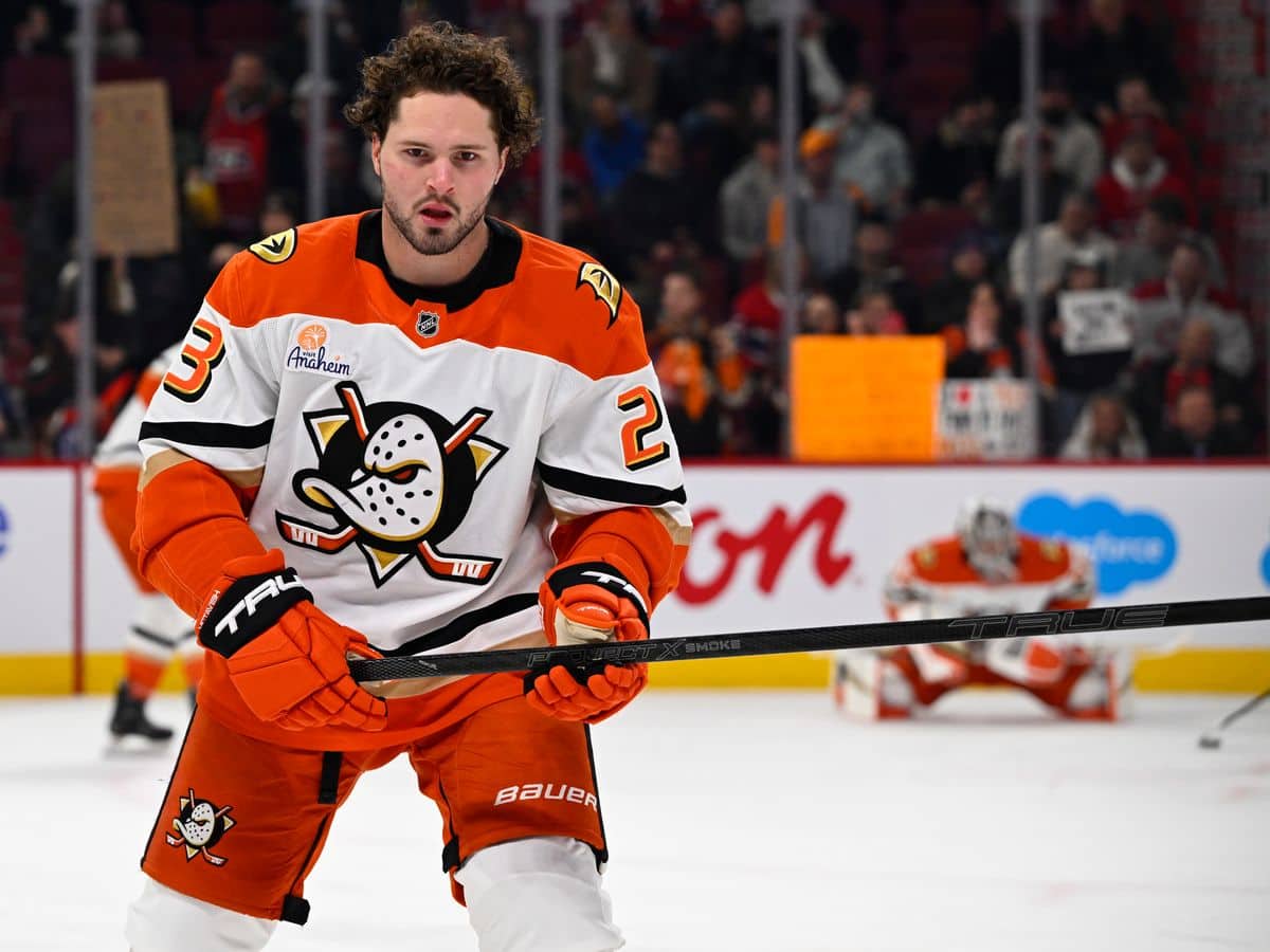 Surprise: Mason McTavish et les Ducks finissent par s'entendre