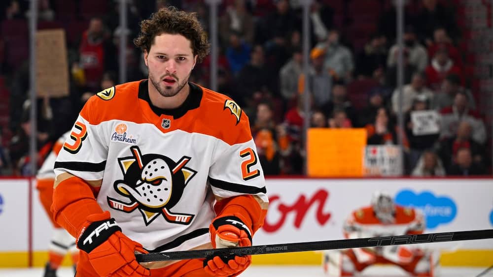 Surprise: Mason McTavish et les Ducks finissent par s'entendre