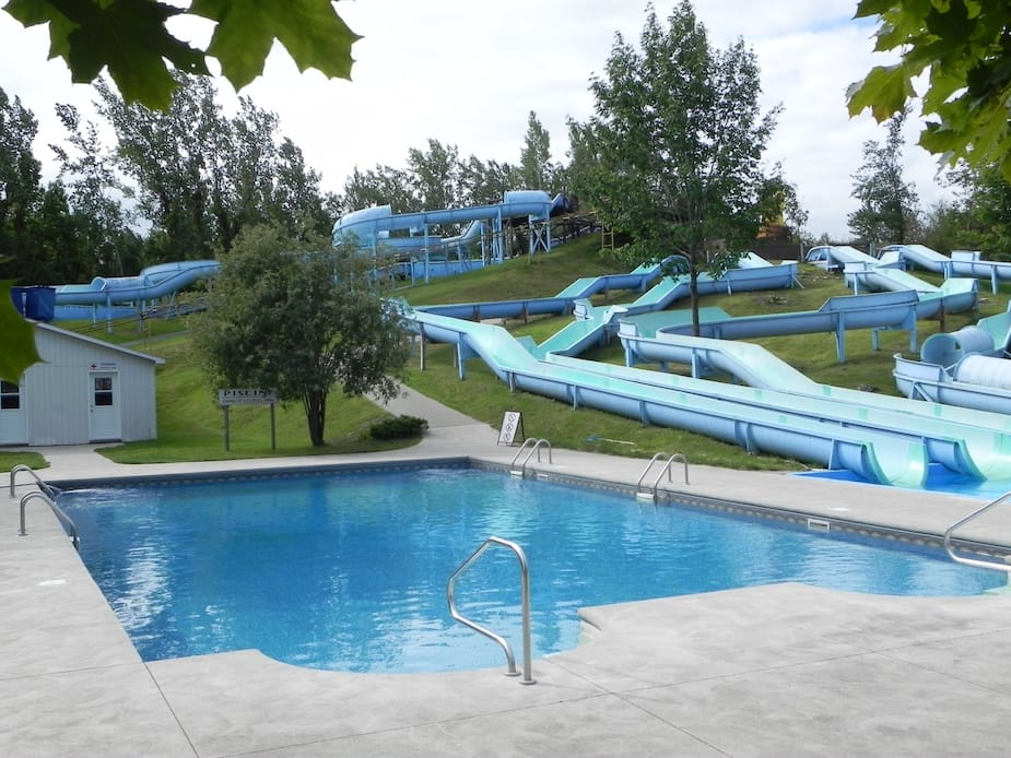 Les 10 plus beaux campings avec des glissades d'eau | Salut Bonjour