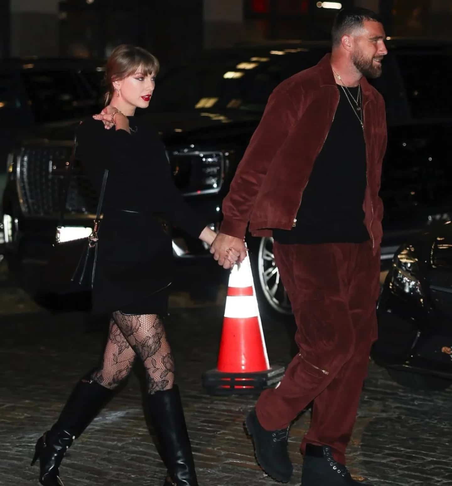 On sait enfin la date de son mariage avec Travis!