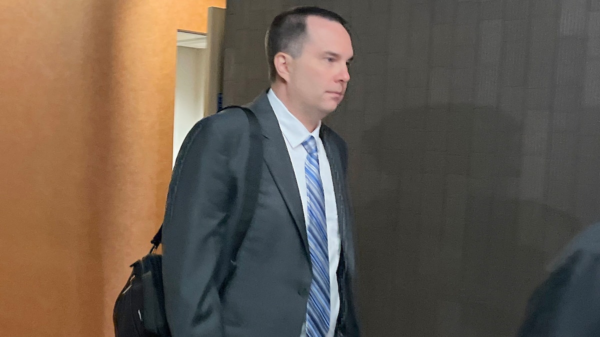 Massage aux fesses d’un joueur: rien de sexuel, jure un entraîneur de baseball