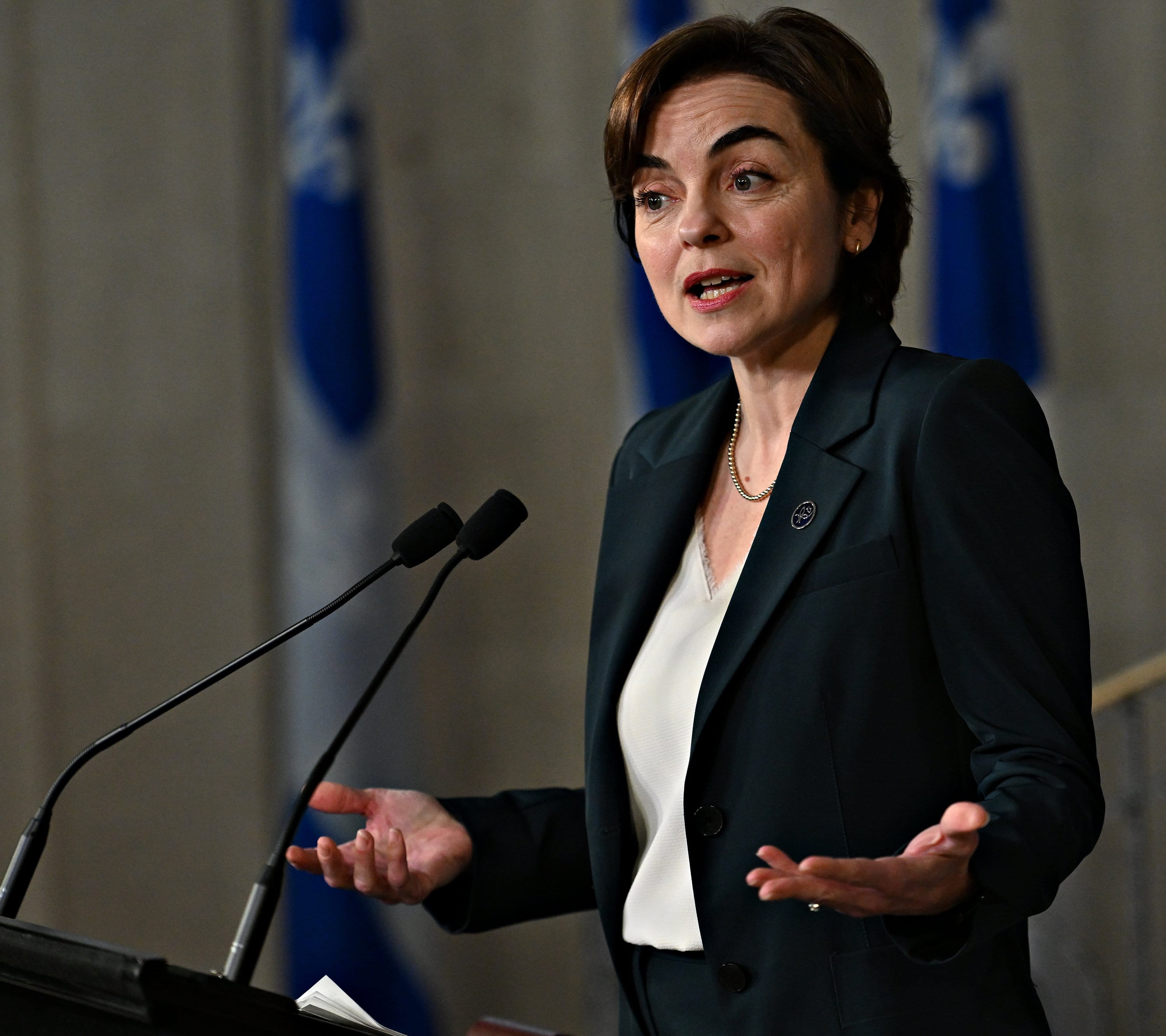 Fréchette ne ferme pas la porte aux péages