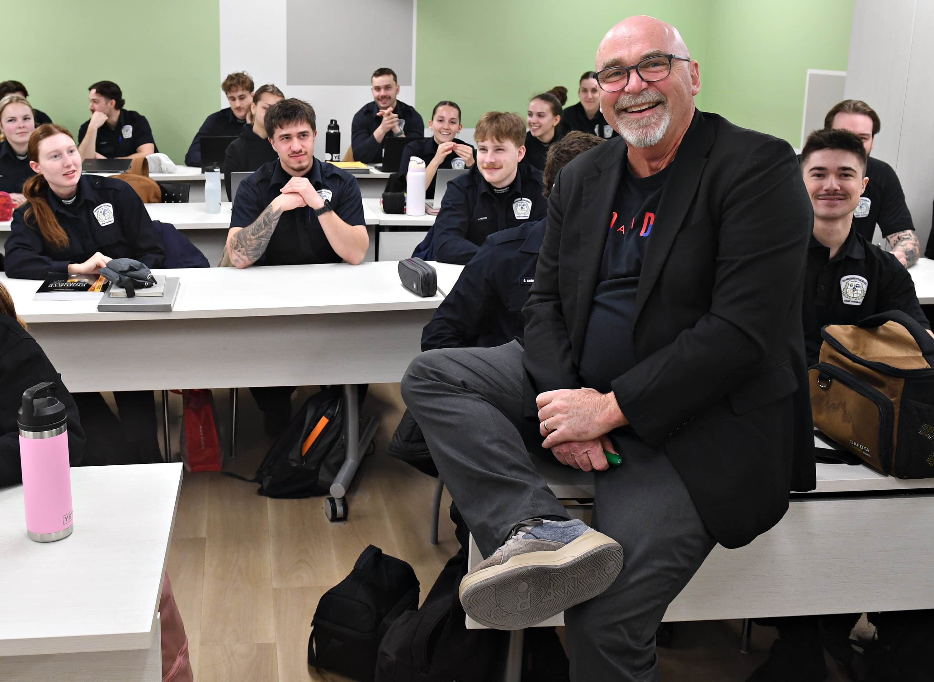 De l’opération Scorpion à l’enseignement: la vie bien remplie de Roger Ferland