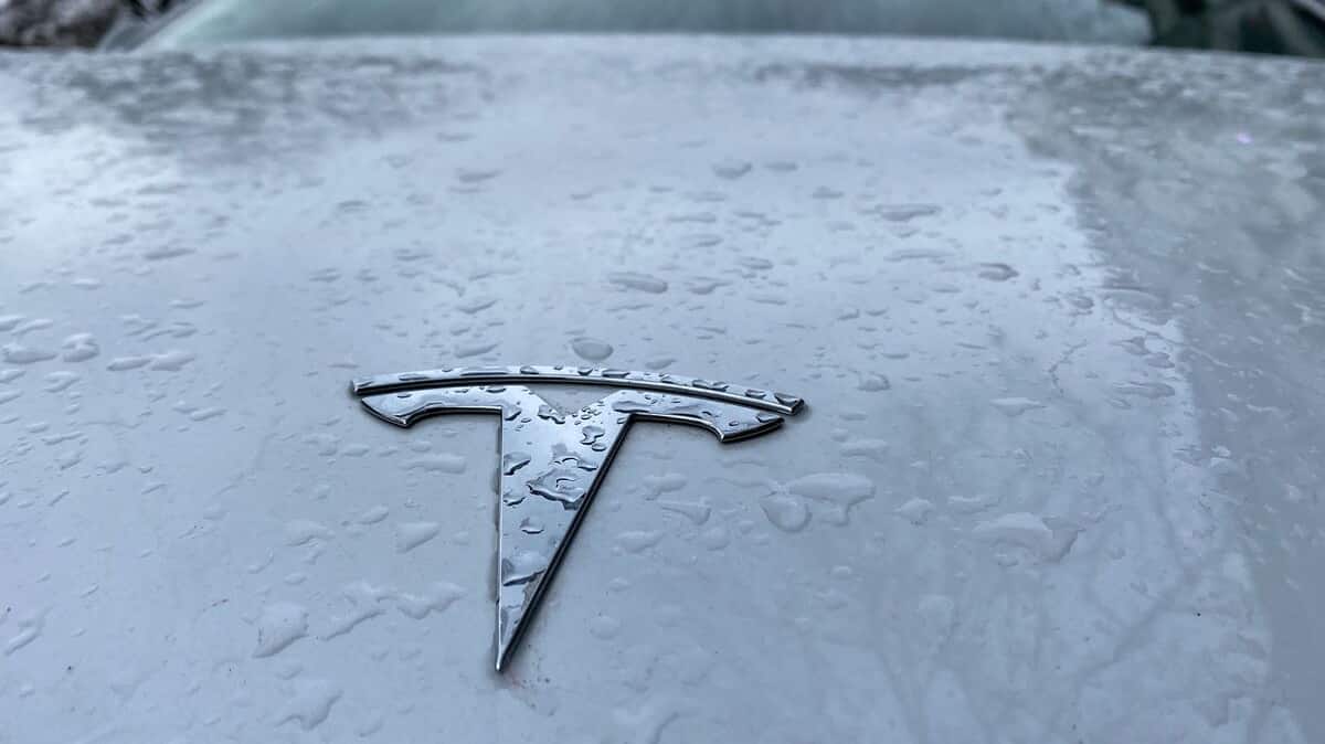 Racisme: un juge réduit drastiquement les dommages et intérêts de Tesla à un ex-employé
