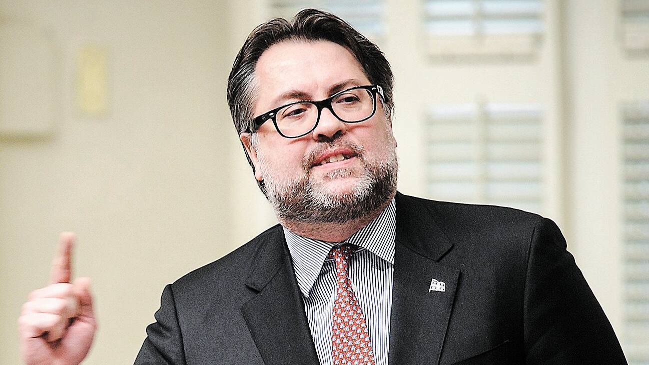 L'ex-ministre lib&eacute;ral David Heurtel sollicite Pierre Fitzgibbon pour de l'&eacute;nergie