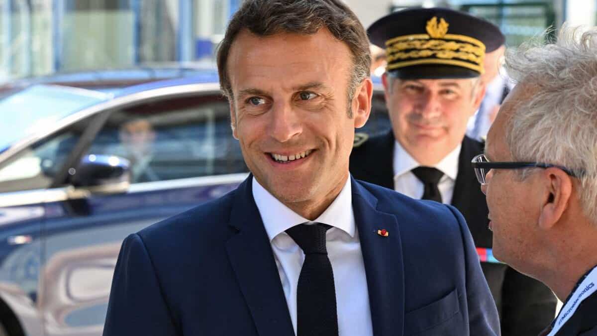 Macron assume «à fond» ses liens avec la société Uber