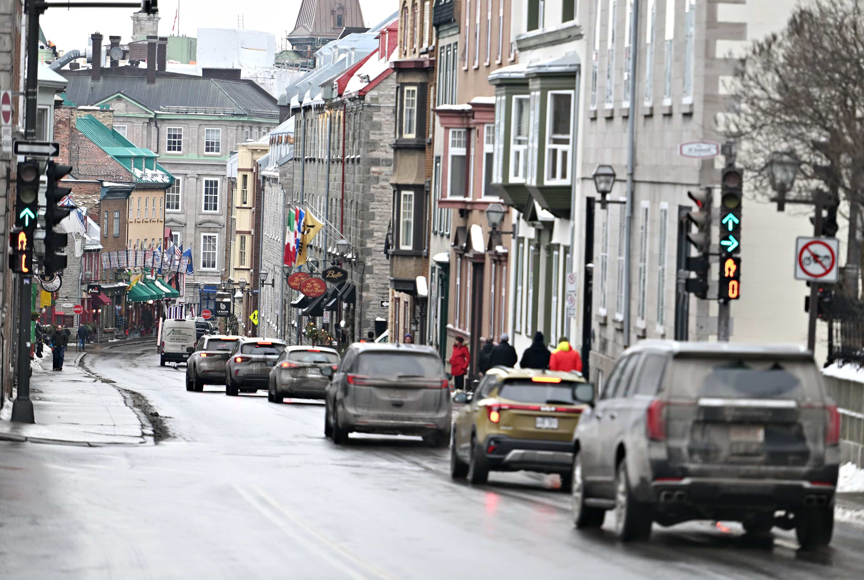 Vieux-Québec: l'administration Marchand met une pause sur les nouveaux Airbnb