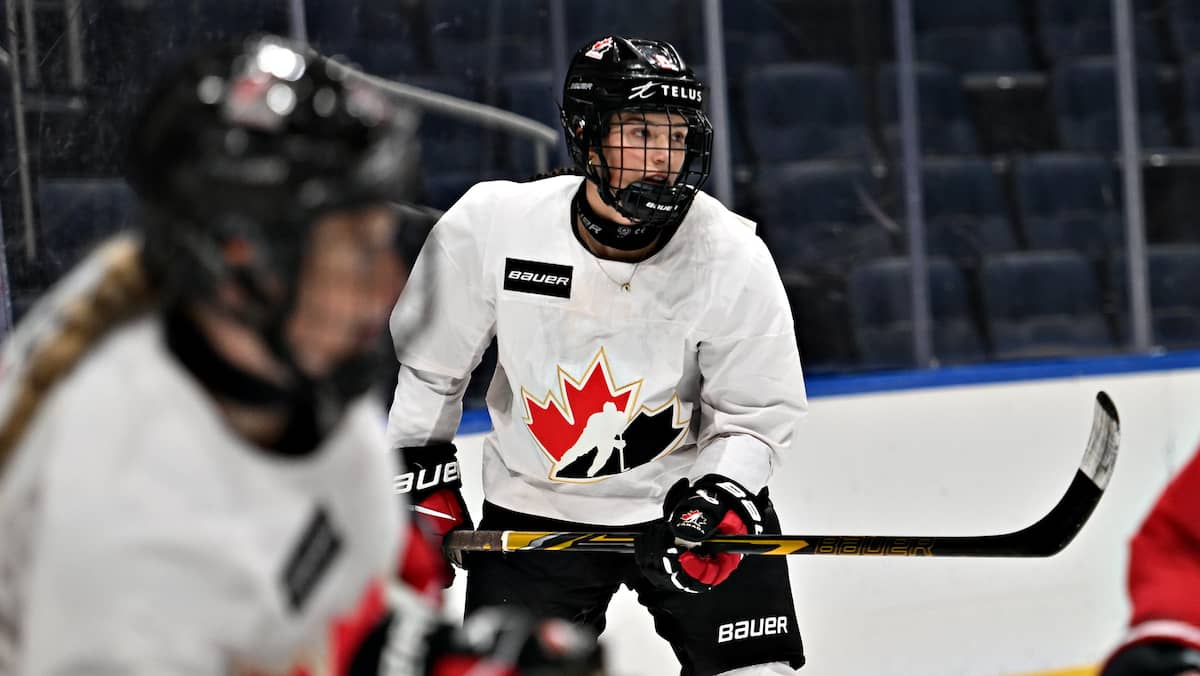 Voici Chloe Primerano, la prochaine grande vedette du hockey canadien comparée à Cale Makar et Lane Hutson