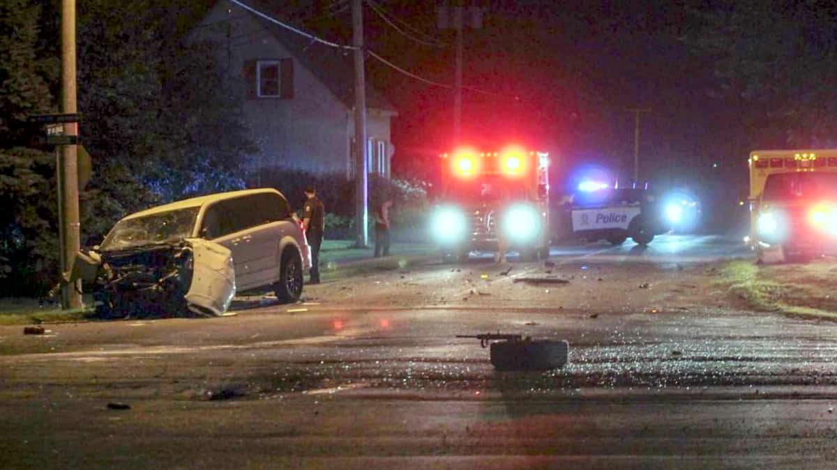 Parents éjectés devant leurs enfants: le camionneur ontarien faisait un appel vidéo lorsqu’il a causé une collision en Montérégie