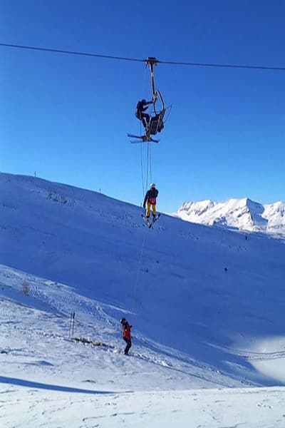 Telesilla averiada: 240 esquiadores evacuados en helicóptero