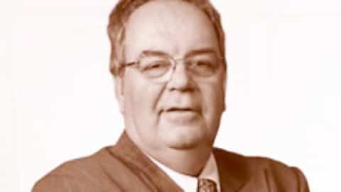 Quebec sold 500 Grande Allée Est (photo) in Quebec and 500 René-Lévesque West in Montreal in 2008.