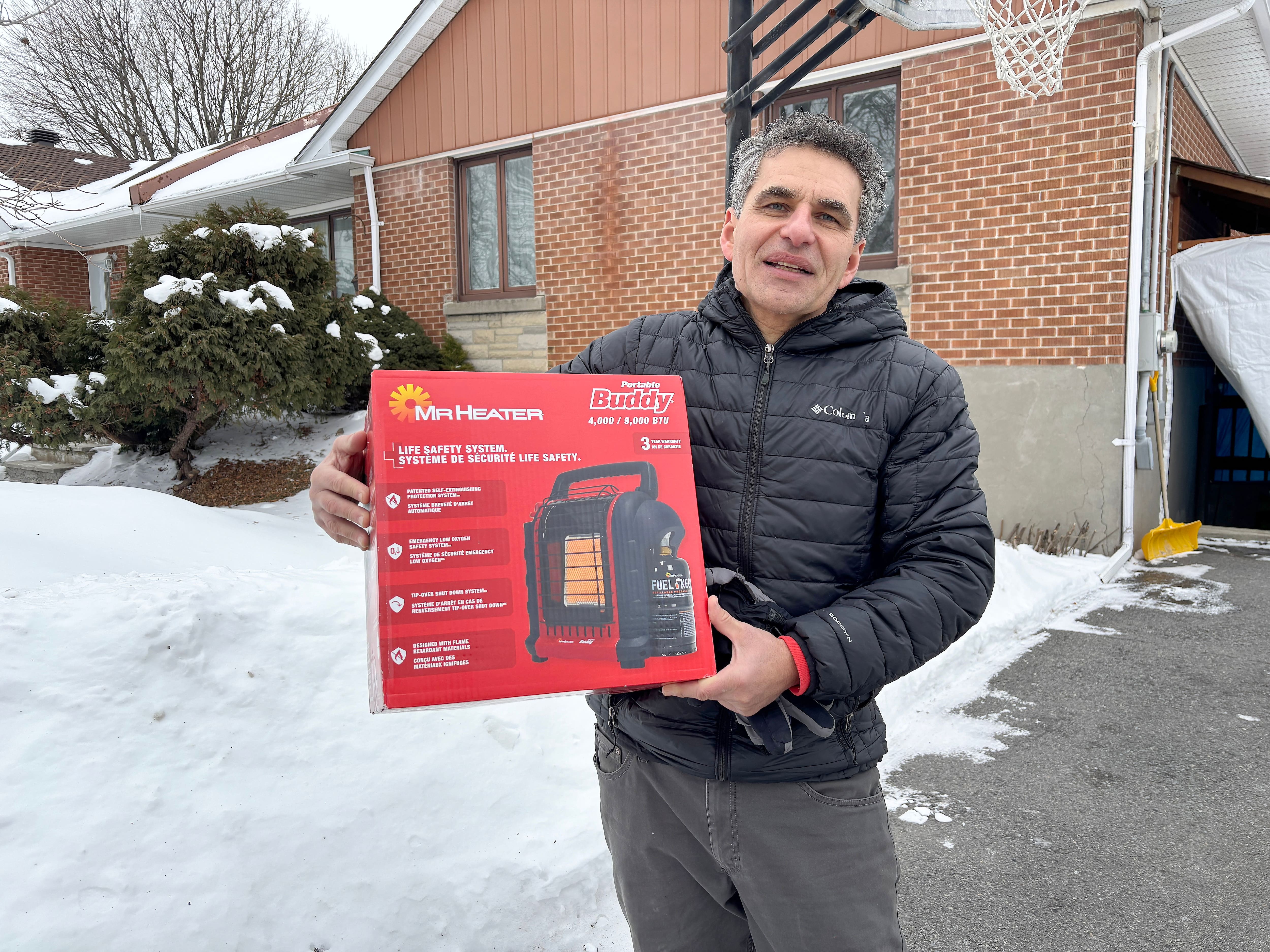 Des milliers de résidents de l’île de Montréal ont été privés de courant tout le week-end en pleine vague de froid.