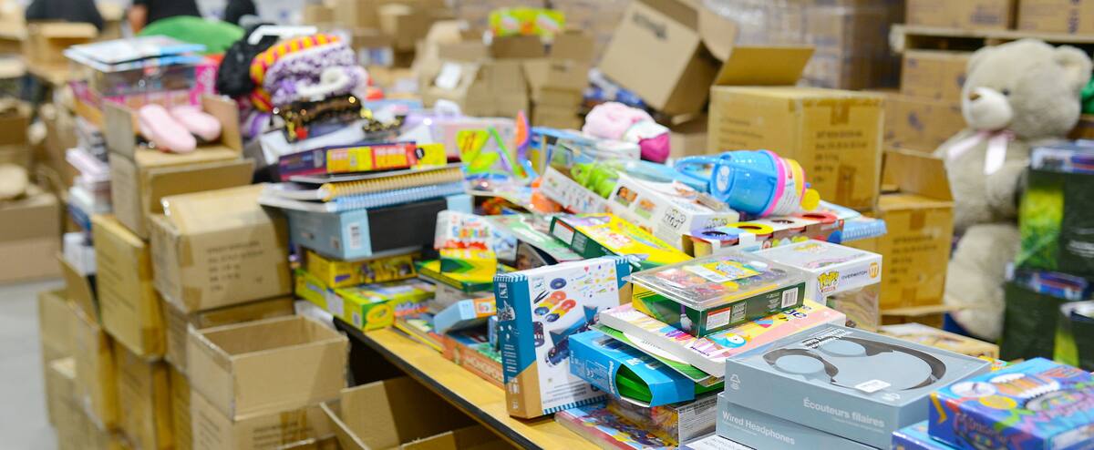 Dons de cadeaux de Noël pour les enfants dans le besoin: trop de demandes et moins de donateurs