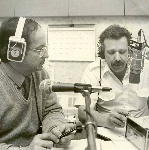 Patron Mark Simonio, who died on May 3, 2013, and Andre Arthur on January 31, 1984 in Quebec's microphone from Quebec.