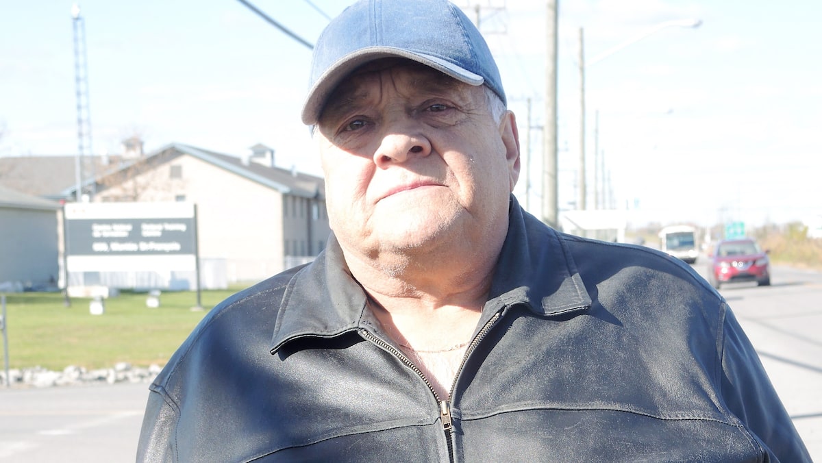 Un meurtrier renonce à visiter sa famille