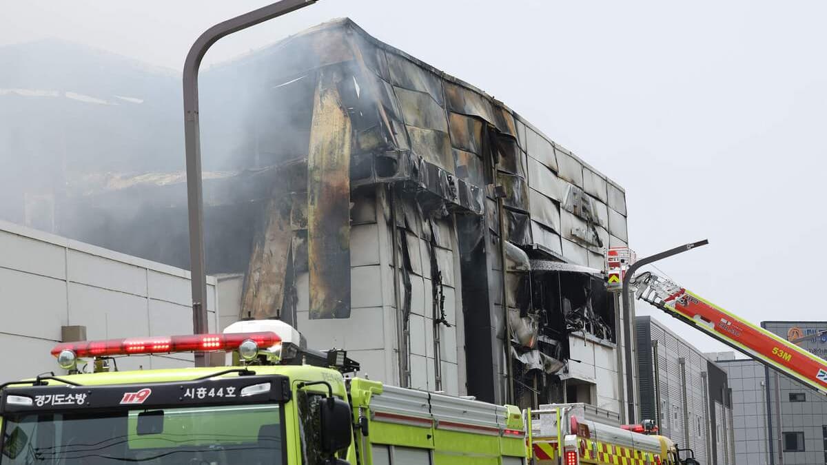 Corée du Sud: un mort et 21 disparus dans l'incendie d'une usine de batteries