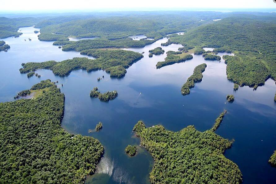 Vaste r&eacute;serve en Outaouais: les dessous d&rsquo;une querelle de multimillionnaires
La r&eacute;serve Kenauk &eacute;tait convoit&eacute;e par deux groupes de magnats&nbsp;