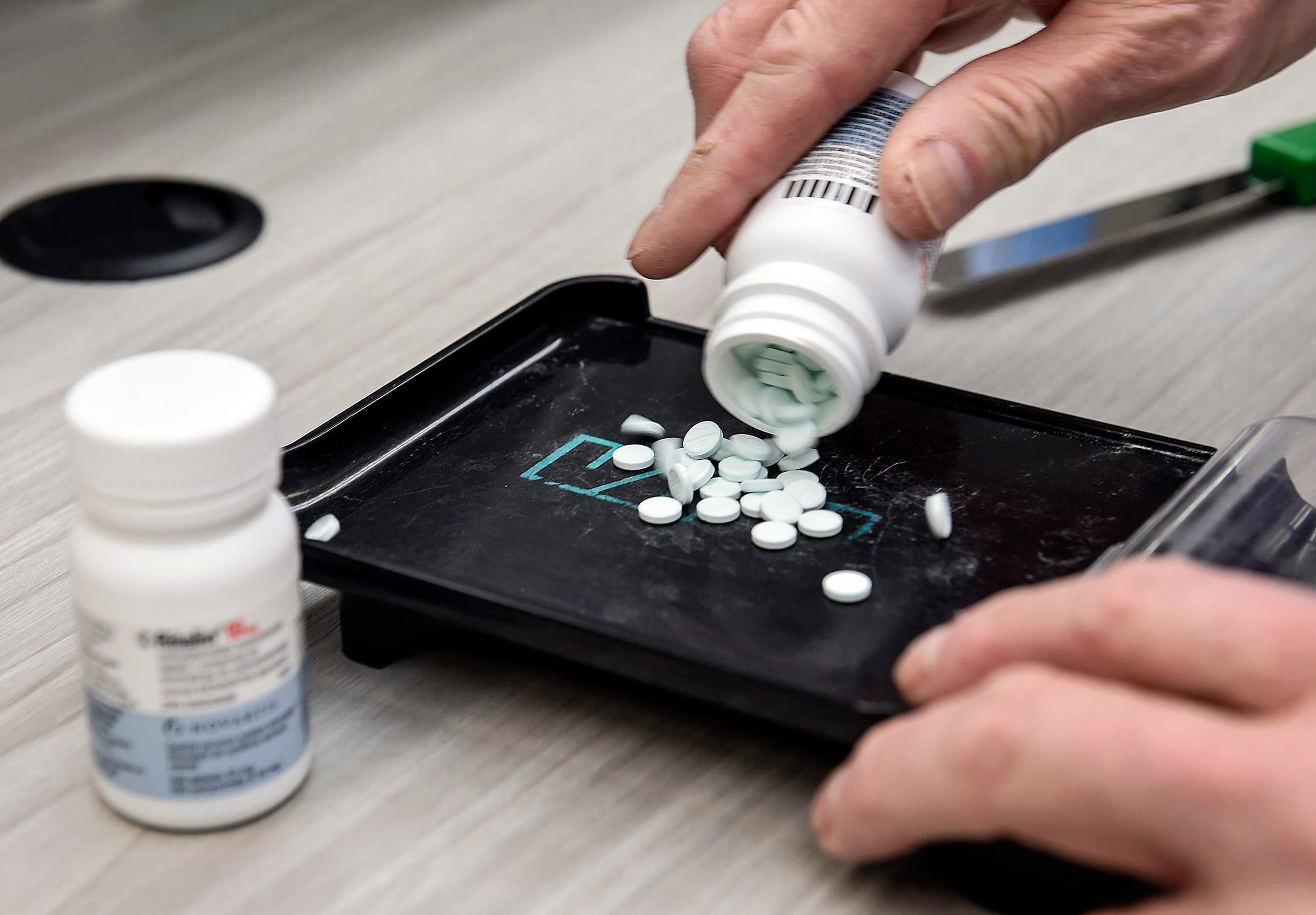 Un pharmacien envoie un bébé à l'hôpital avec une triple dose du mauvais antibiotique