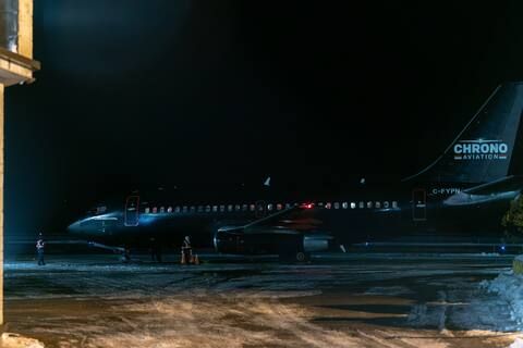 The Rouge et Or welcomed as a hero with the Vanier Cup in hand