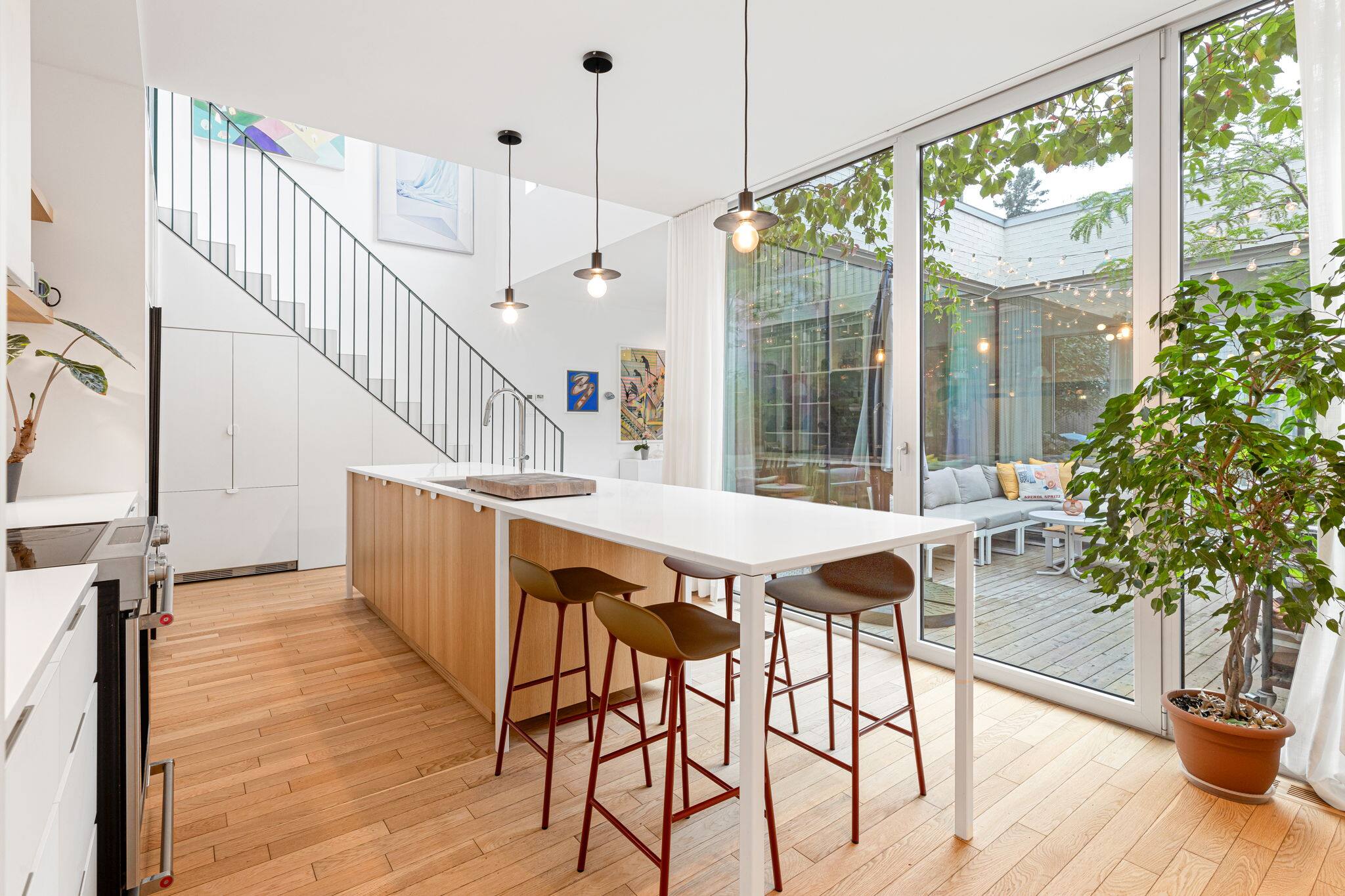 Cette animatrice connue vend sa sublime maison 