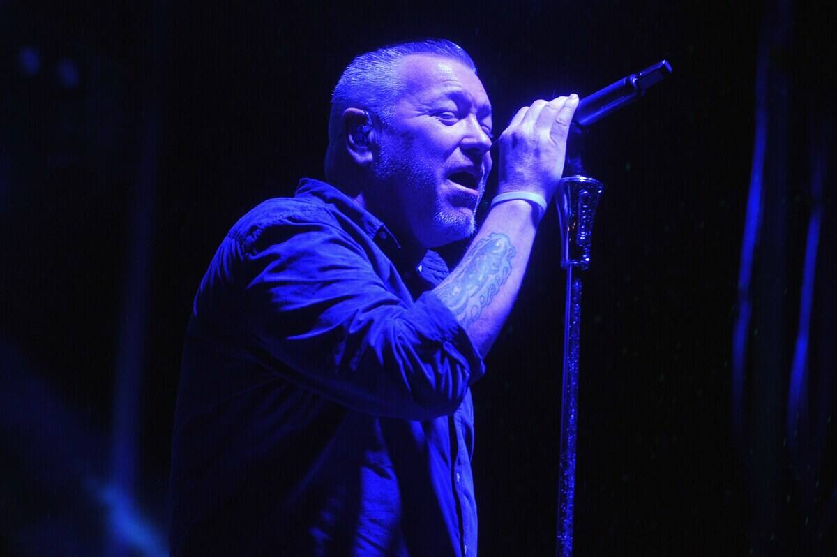 Le chanteur de Smash Mouth est d&eacute;c&eacute;d&eacute;