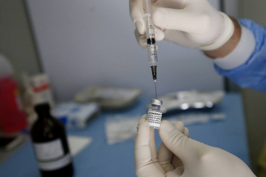 Image principale de l'article 3e dose du vaccin Pfizer «probablement» nécessaire