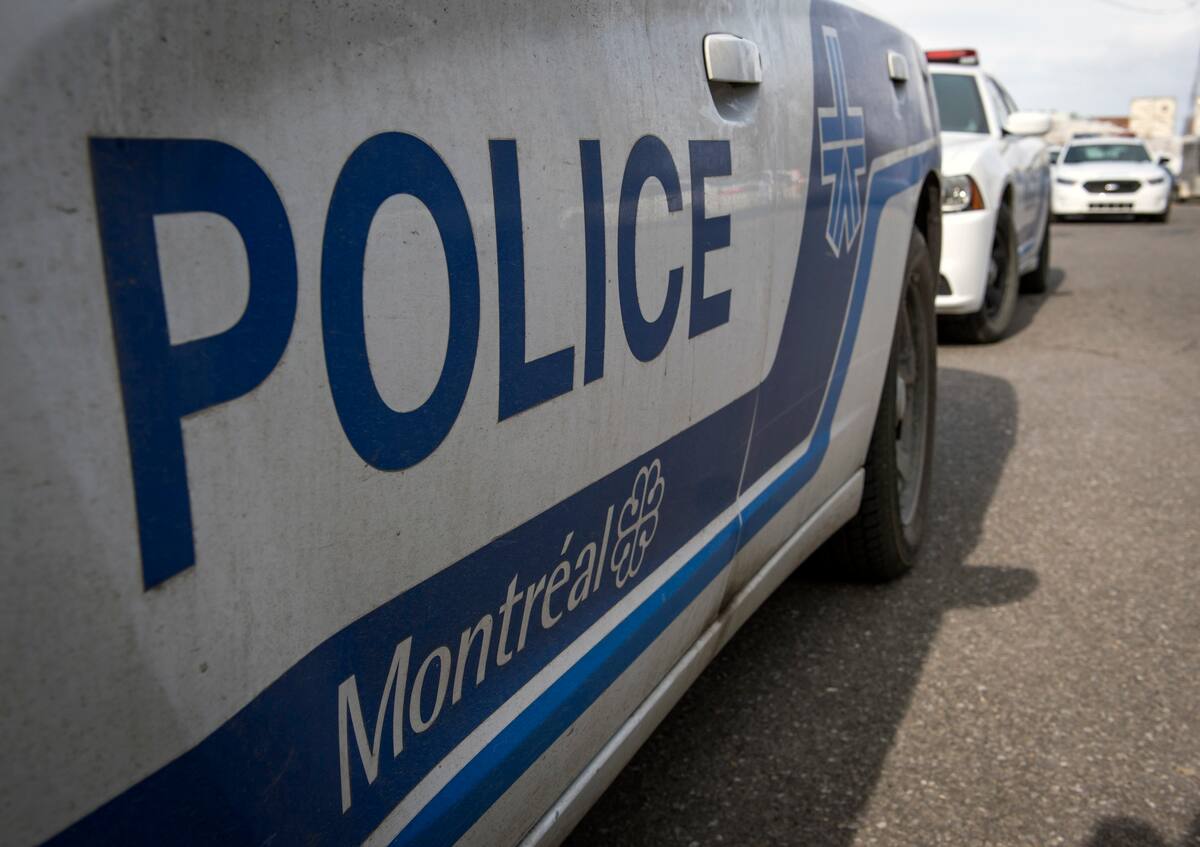 Un v&eacute;hicule incendi&eacute; avec un bidon d&rsquo;essence dans Saint-Laurent