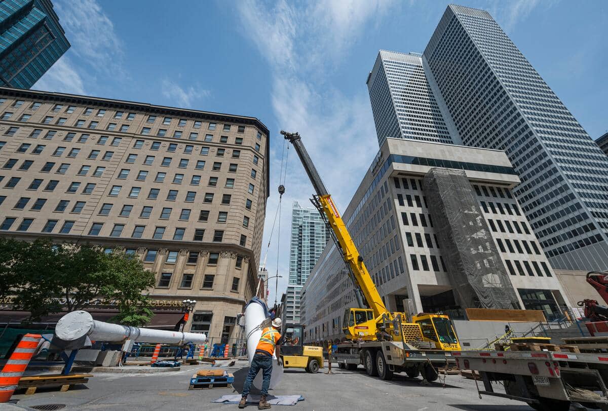 EN IMAGES L’assemblage de l’anneau du centreville de Montréal est