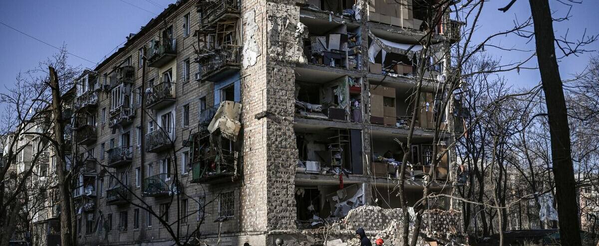 Ukraine: Zelensky appelle à discuter sérieusement pour éviter des pertes sur des générations