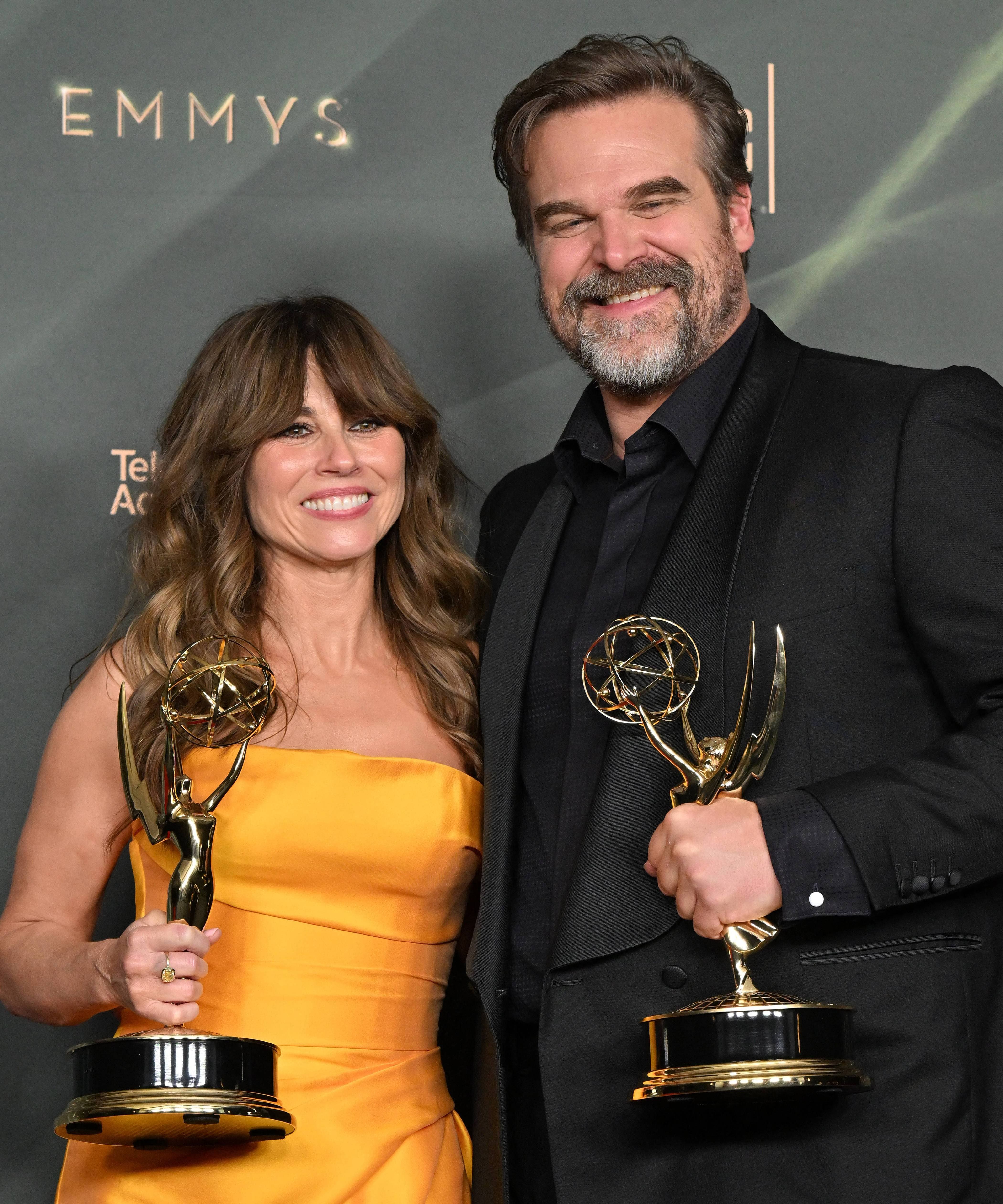 La première soirée des Emmys honore Rob Reiner et plusieurs acteurs reconnus