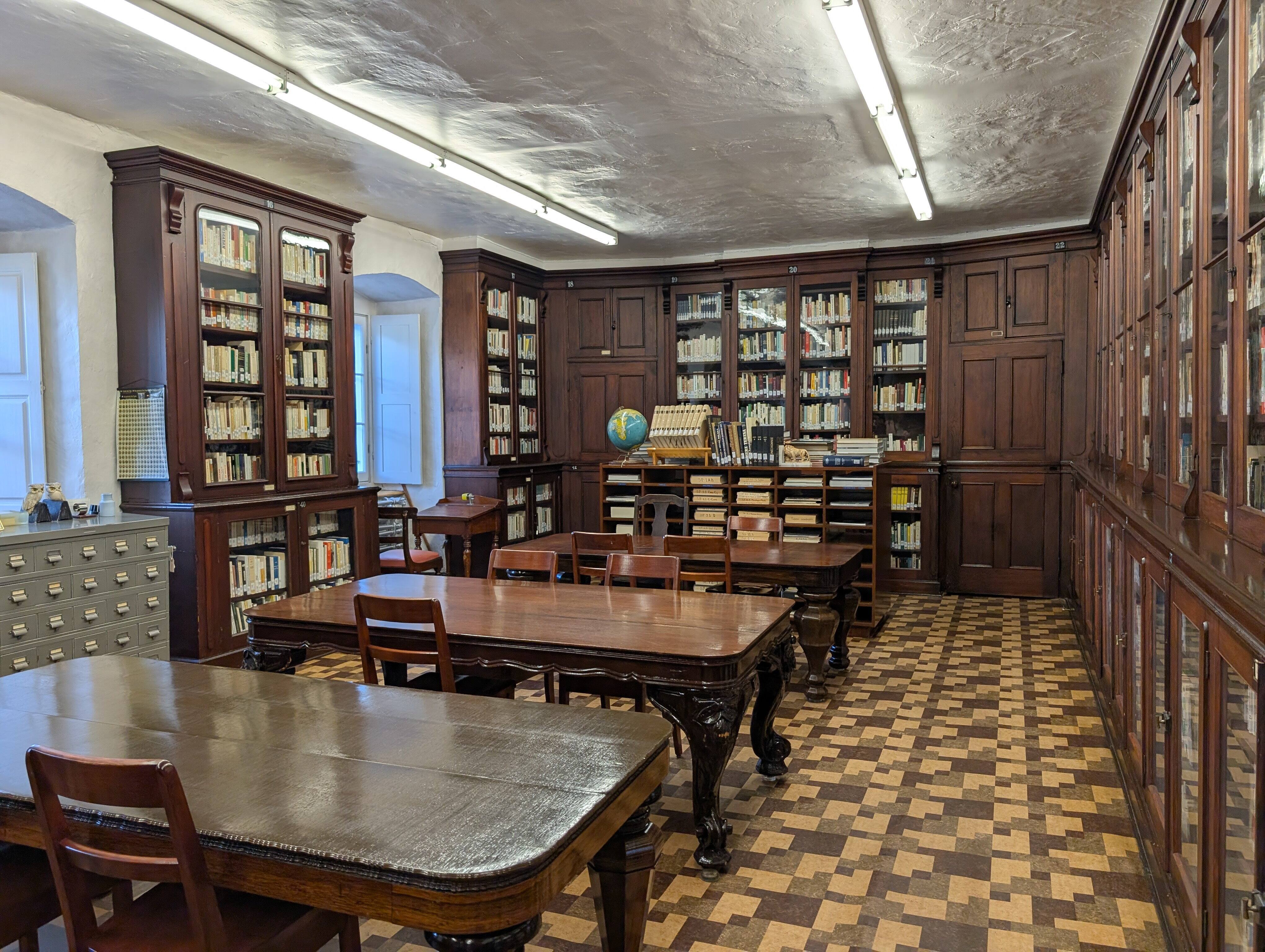 La bibliothèque du monastère des Ursulines renferme des livres rares et anciens qui pourront être consultés par le grand public.