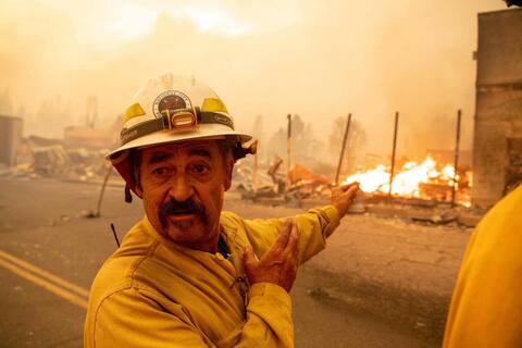 Fire in California: 2,000 new evacuations, a small town destroyed