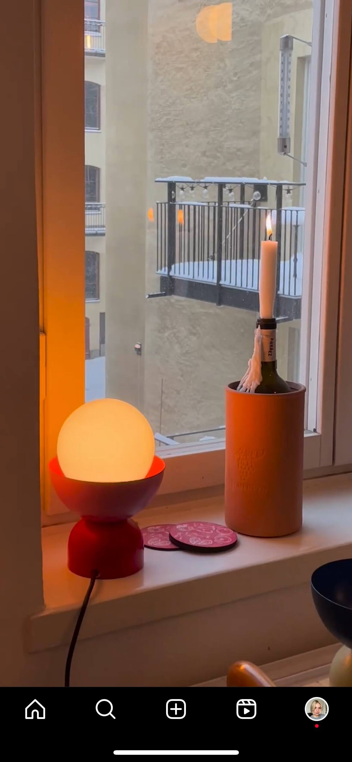 DIY lampe IKEA: un peu de couleur pour à déco