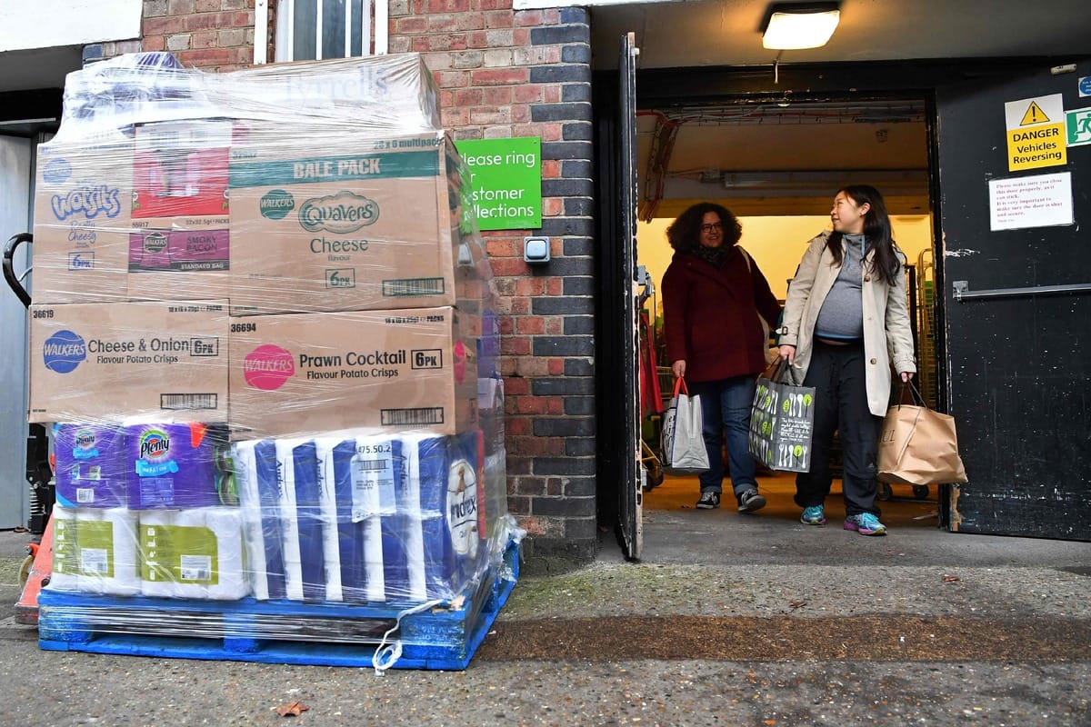 Une cha&icirc;ne de supermarch&eacute;s britanniques supprime la date de p&eacute;remption sur 500 produits