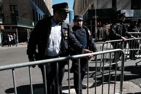 Trump'ın görevden alınmasından önce New York silah kontrolü