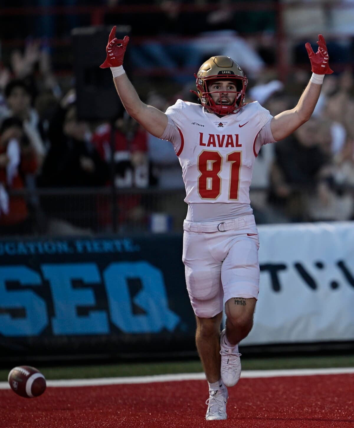 Foule et bott&eacute; records: victoire in extremis du Rouge et Or face aux Carabins