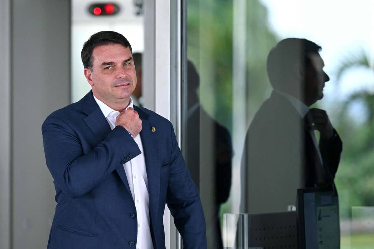 Flavio Bolsonaro launches presidential race in Brazil