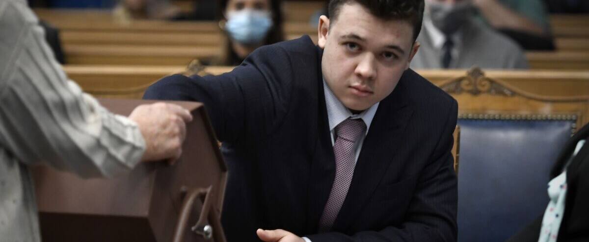 La légitime défense « n’est pas illégale », se félicite Kyle Rittenhouse, acquitté de meurtres