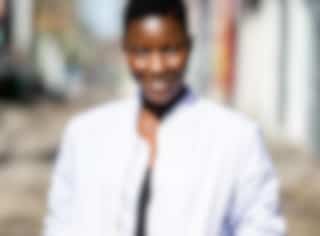 Un changement de tête qui lui va à ravir