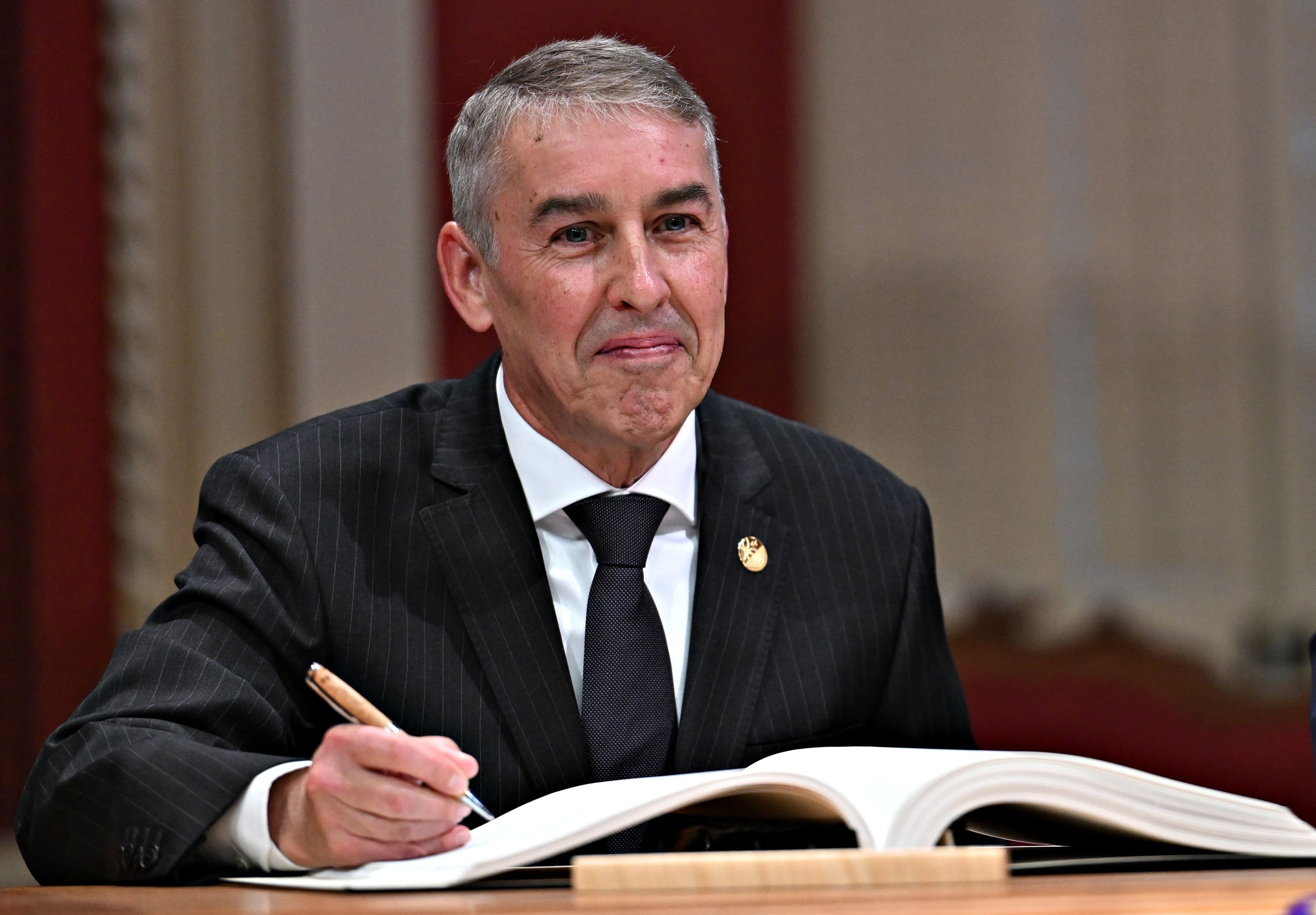 La «mégadéduction» fiscale de Carney cause des maux de tête au PQ