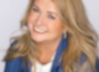 Un premier contrat à la radio