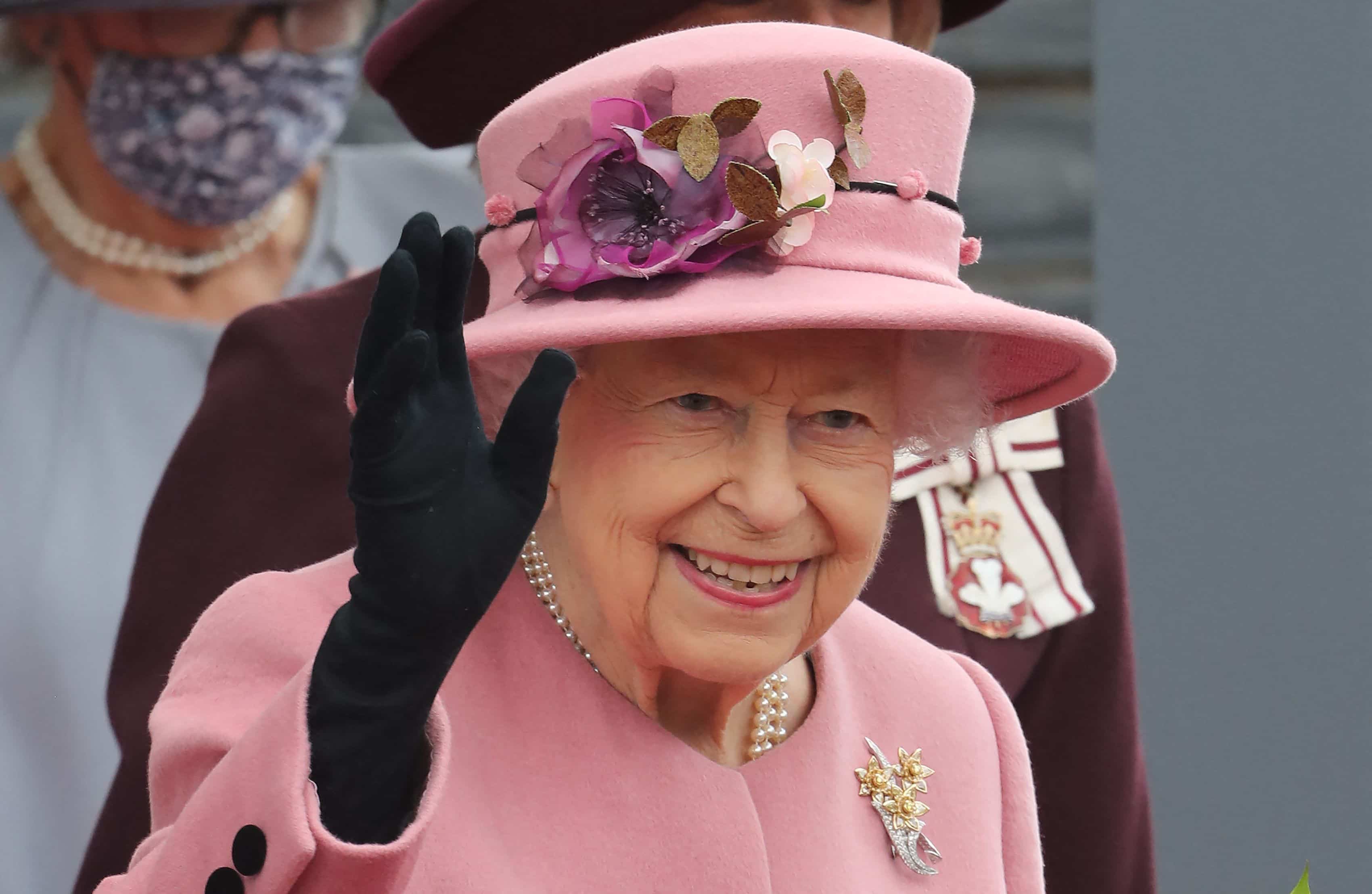 La reine Elizabeth II a pass&eacute; la nuit &agrave; l'h&ocirc;pital