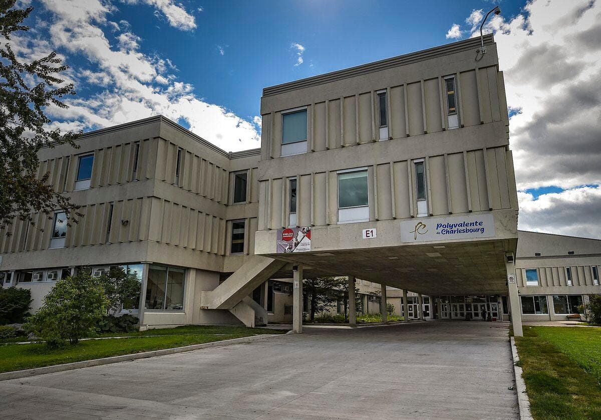 Deux autres écoles secondaires de Québec aux prises avec une éclosion de COVID-19 | JDQ