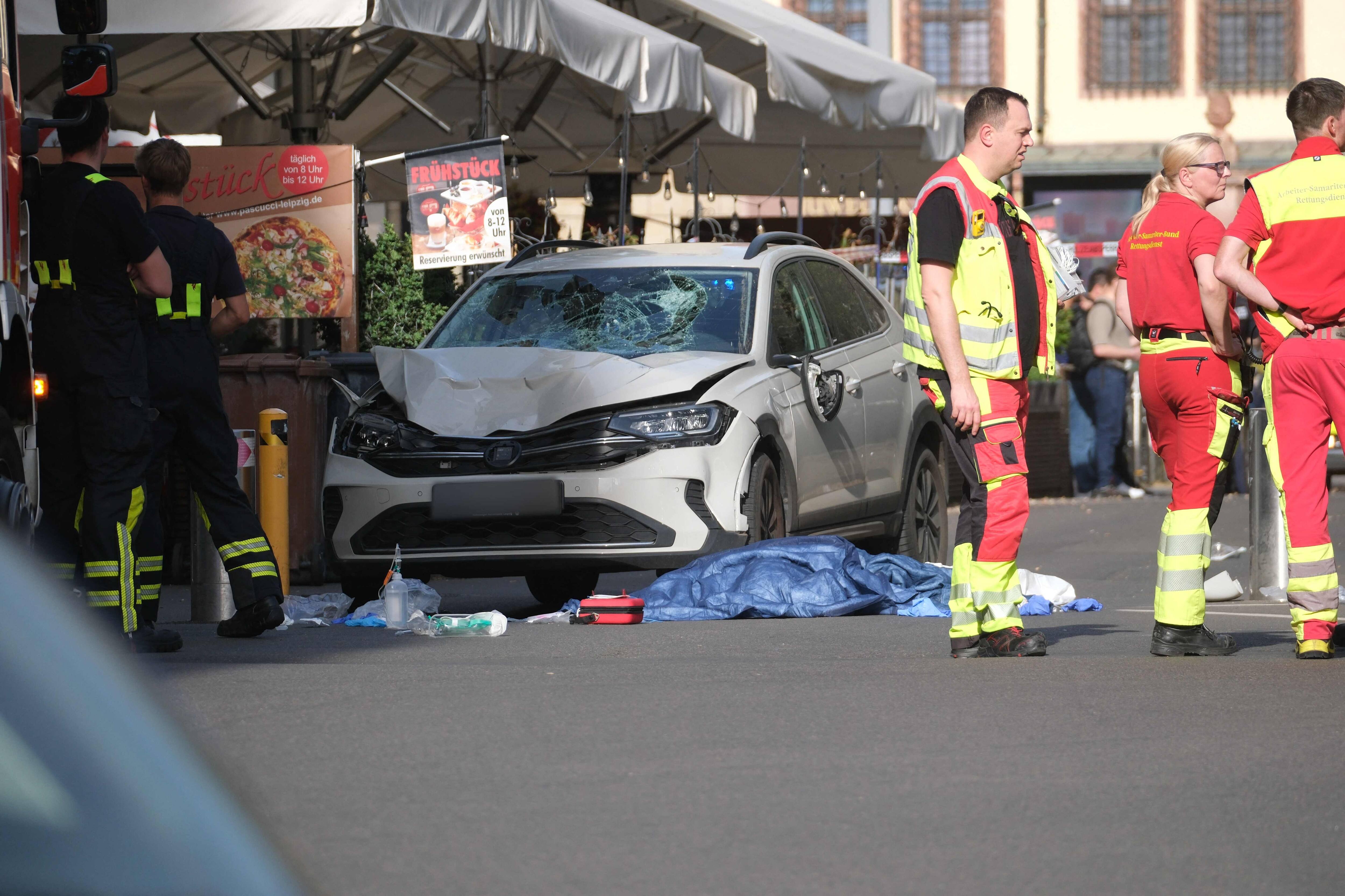 Une voiture fonce dans une foule: deux morts et plusieurs blessés à Leipzig en Allemagne