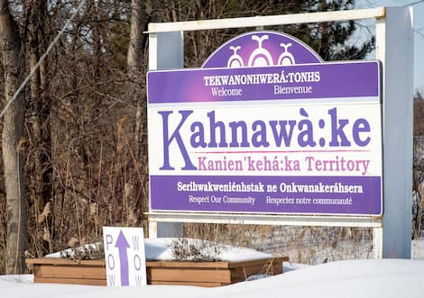 GEN-RESERVE-INDIAN-KANAWAKE The entrance to the Kahnawake First Nations Reserve on Highway 132, in Kahnawake near Montreal, Saturday, February 23, 2019. JOEL LEMAY/AGENCE QMI