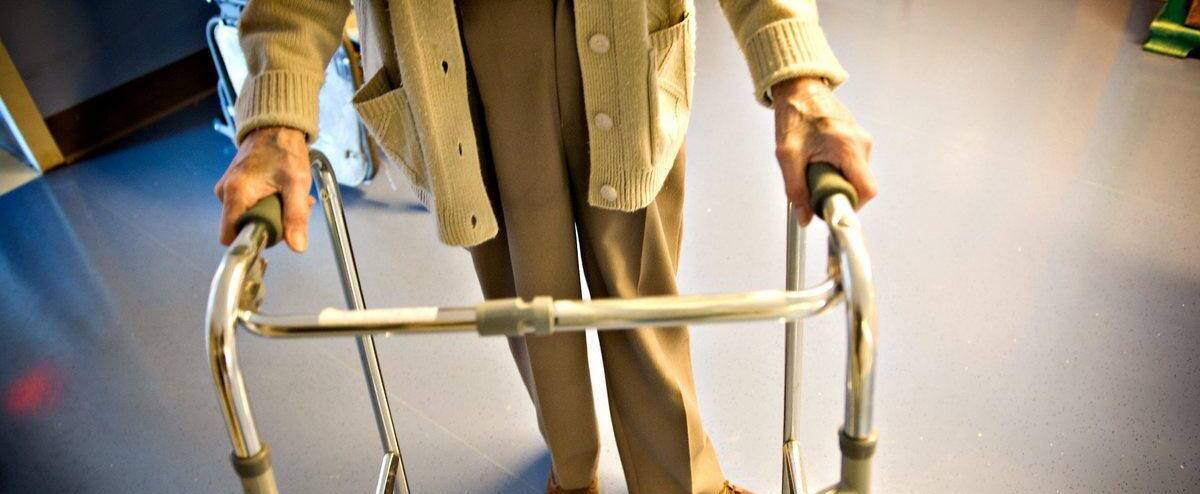 Conflitto in una casa di cura: un uomo di 60 anni è stato picchiato a morte con il suo deambulatore Conflitto in una casa di cura: un uomo di 60 anni è stato picchiato a morte con il suo deambulatore