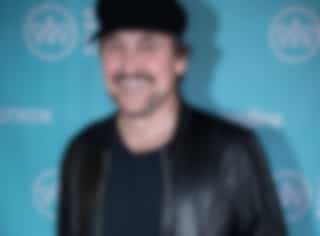 Il souligne l'anniversaire de son fils aîné