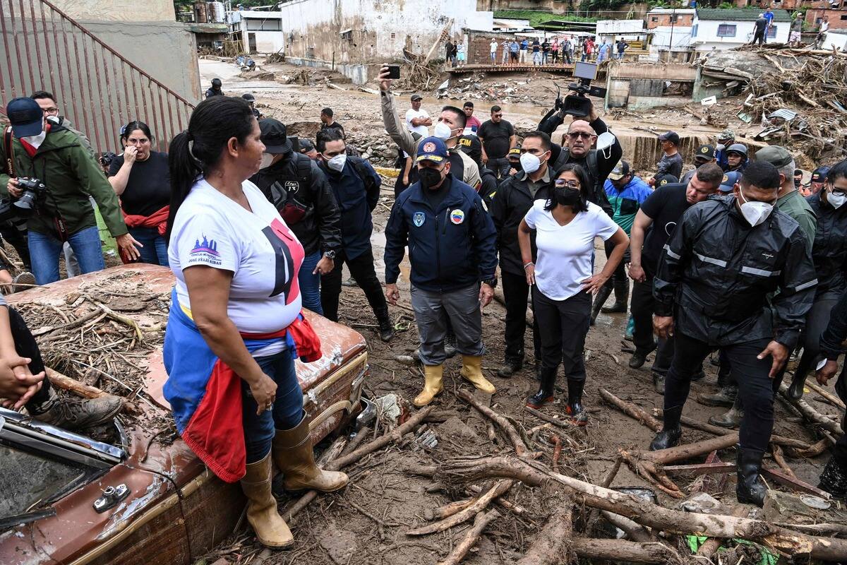 EN IMAGES | Venezuela : 22 morts et plus de 50 disparus dans un ...